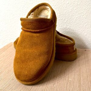 Uggs , women’s size 8 . Great condition, worn maybe 10-15 times